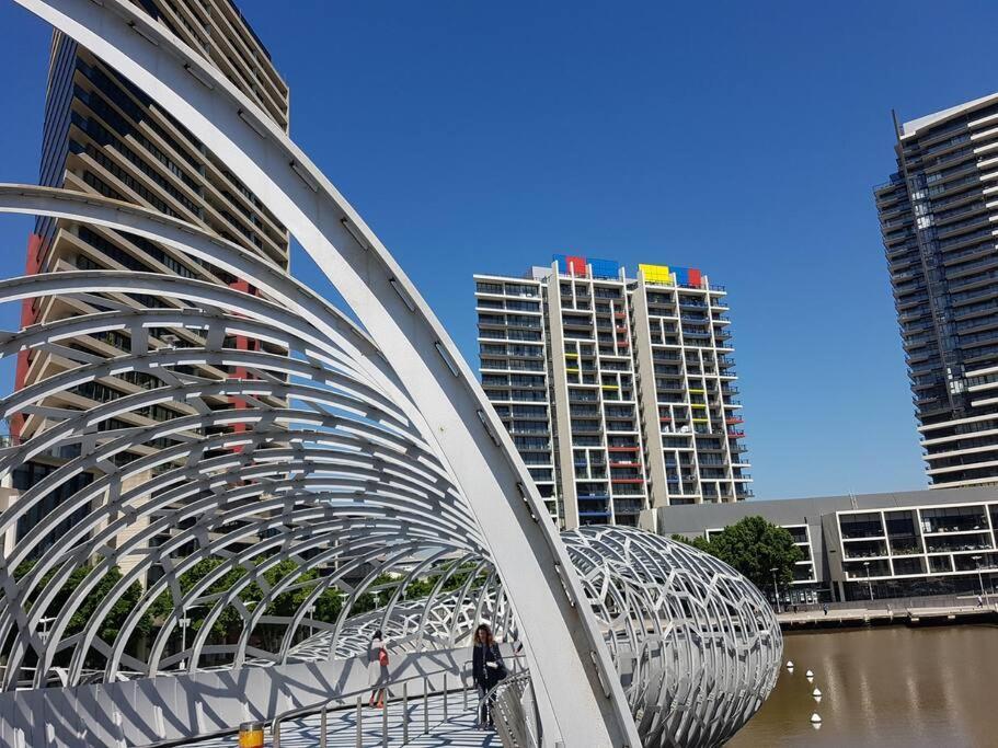 Melbourne Docklands Riverside Views Ngoại thất bức ảnh