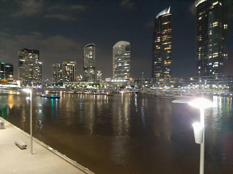 Melbourne Docklands Riverside Views Ngoại thất bức ảnh