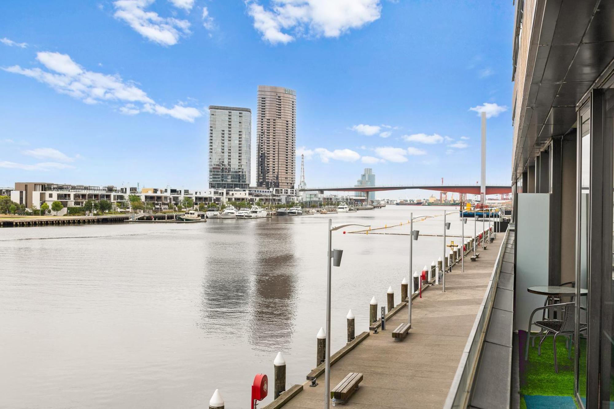 Melbourne Docklands Riverside Views Ngoại thất bức ảnh